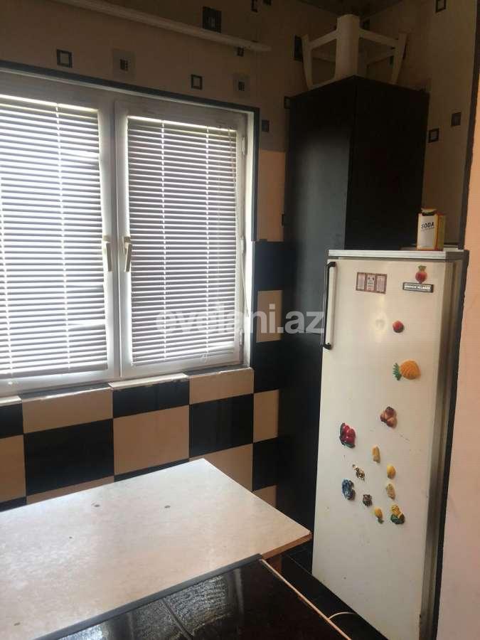 Satılır, köhnə tikili, 2 otaqlı, 40 m², Bakı, Yasamal r, Yeni Yasamal q, İnşaatçılar m.