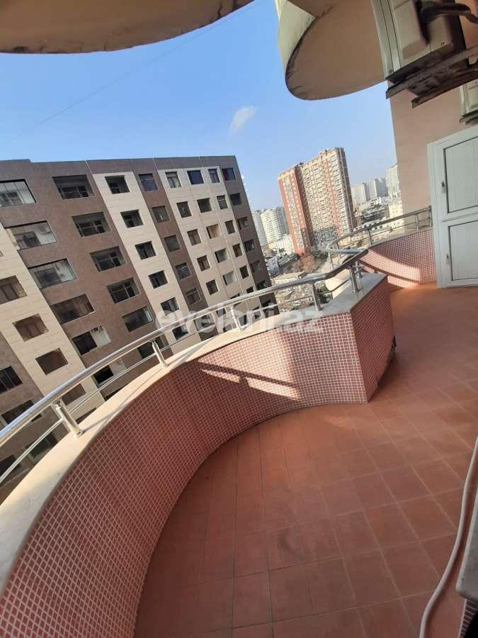 Kirayə verilir, yeni tikili, 5 otaqlı, 240 m², Bakı, Nəsimi r, 28 may m.