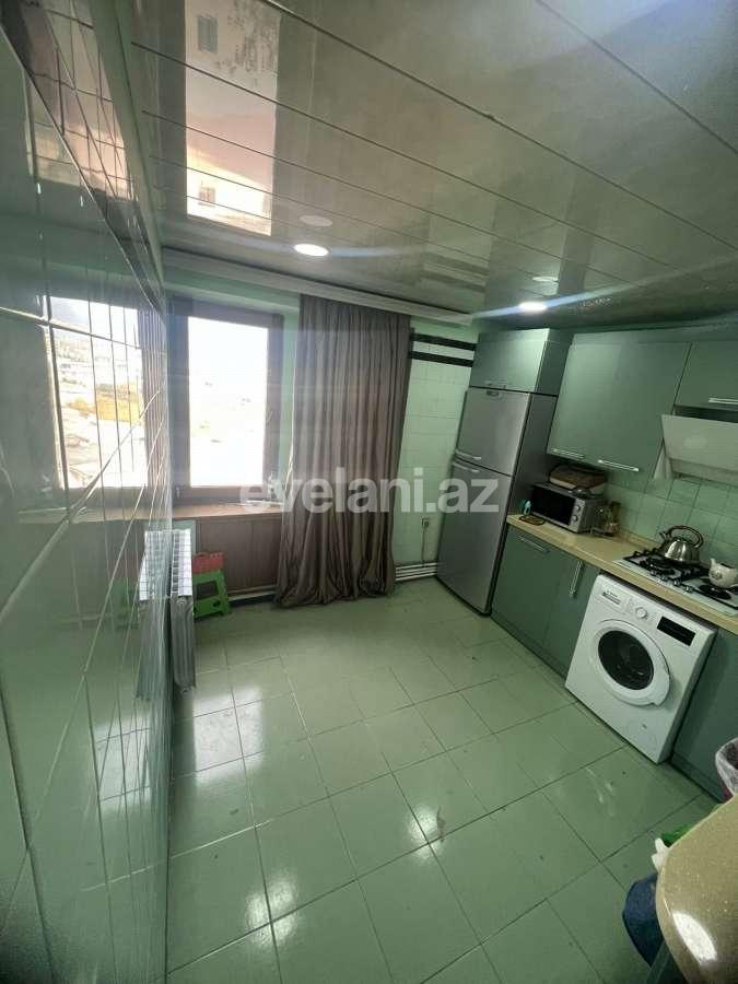 Satılır, köhnə tikili, 3 otaqlı, 80 m², Bakı, Nəsimi r, 3-cü mikrorayon q, Memar Əcəmi m.