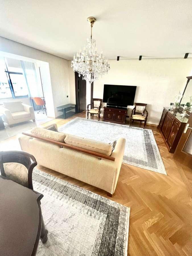 Kirayə verilir, köhnə tikili, 3 otaqlı, 120 m², Bakı, Nərimanov r, Gənclik m.