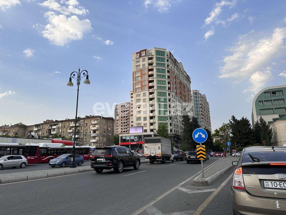 Satılır, yeni tikili, 4 otaqlı, 188 m², Bakı, Nərimanov r.