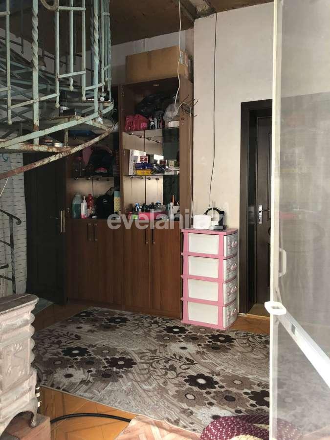 Satılır, həyət evi / bağ, 3 otaqlı, 240 m², Bakı, Səbail r, Badamdar q.