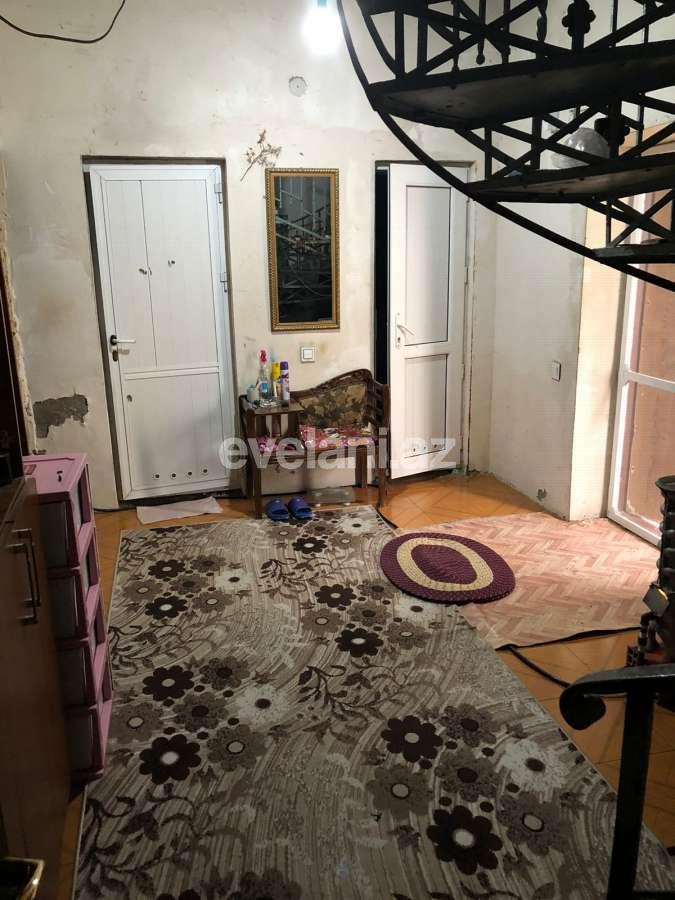 Satılır, həyət evi / bağ, 3 otaqlı, 240 m², Bakı, Səbail r, Badamdar q.