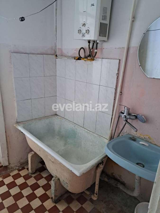 Satılır, köhnə tikili, 1 otaqlı, 35 m², Bakı, Nəsimi r, 5-ci mikrorayon q, Memar Əcəmi m.