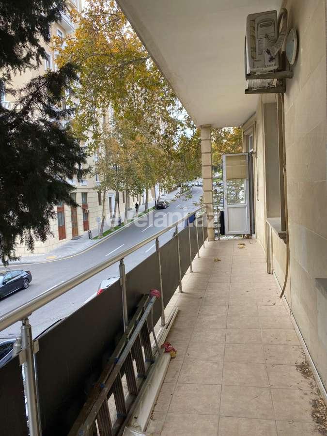 Сдаётся, вторичка, 3-комнаты, 100 m², Баку, Сабаильский r, Ичери Шехер m.
