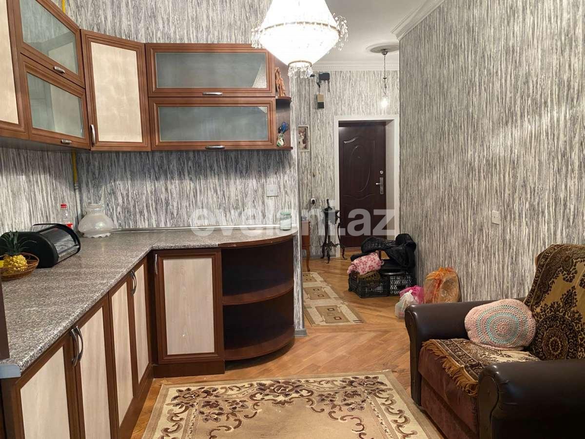 Сдаётся, вторичка, 3-комнаты, 100 m², Баку, Сабаильский r, Ичери Шехер m.