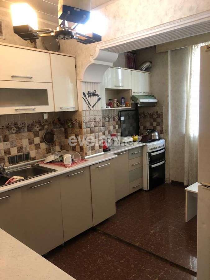 Satılır, köhnə tikili, 4 otaqlı, 120 m², Bakı, Xətai r, Əhmədli m.