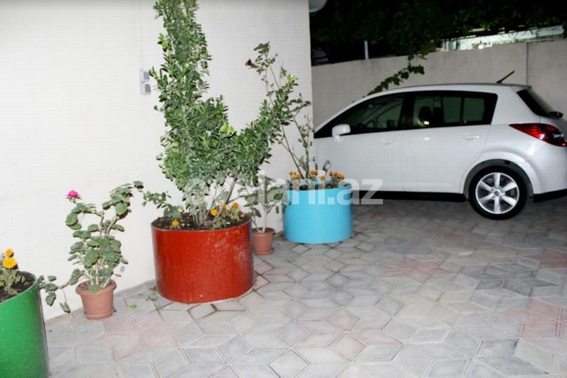 Rent, old building, 1 room, 30 m², Baku, Yasamal r, Inshaatchilar m.