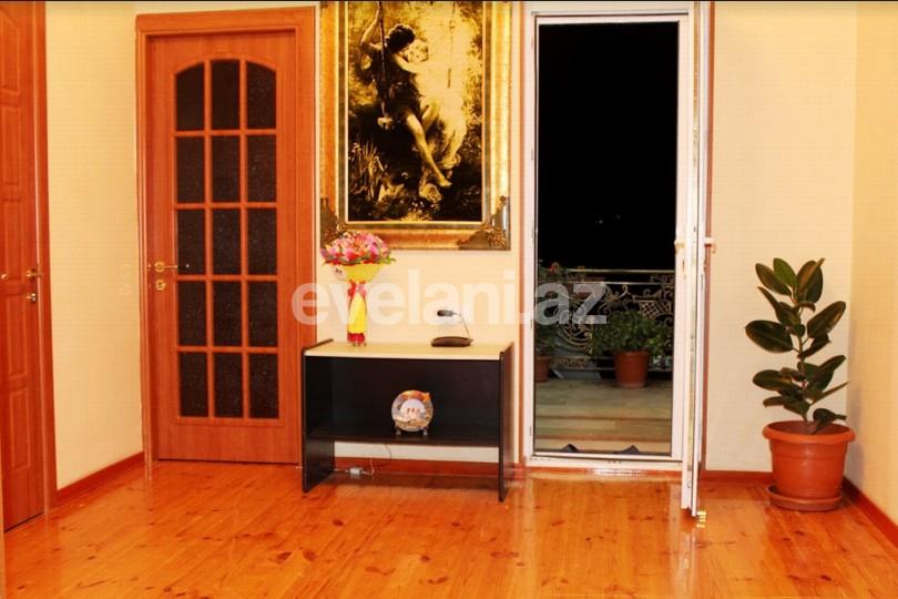 Rent, old building, 1 room, 30 m², Baku, Yasamal r, Inshaatchilar m.