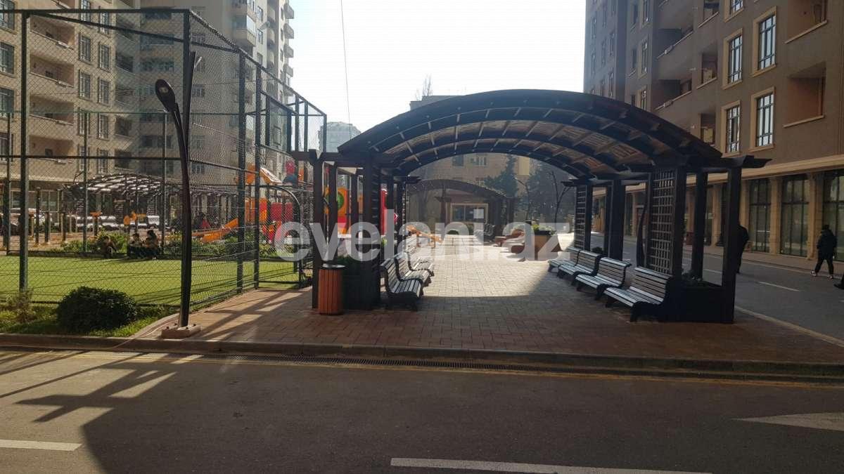 Kirayə verilir, yeni tikili, 2 otaqlı, 60 m², Bakı, Yasamal r, İnşaatçılar m.