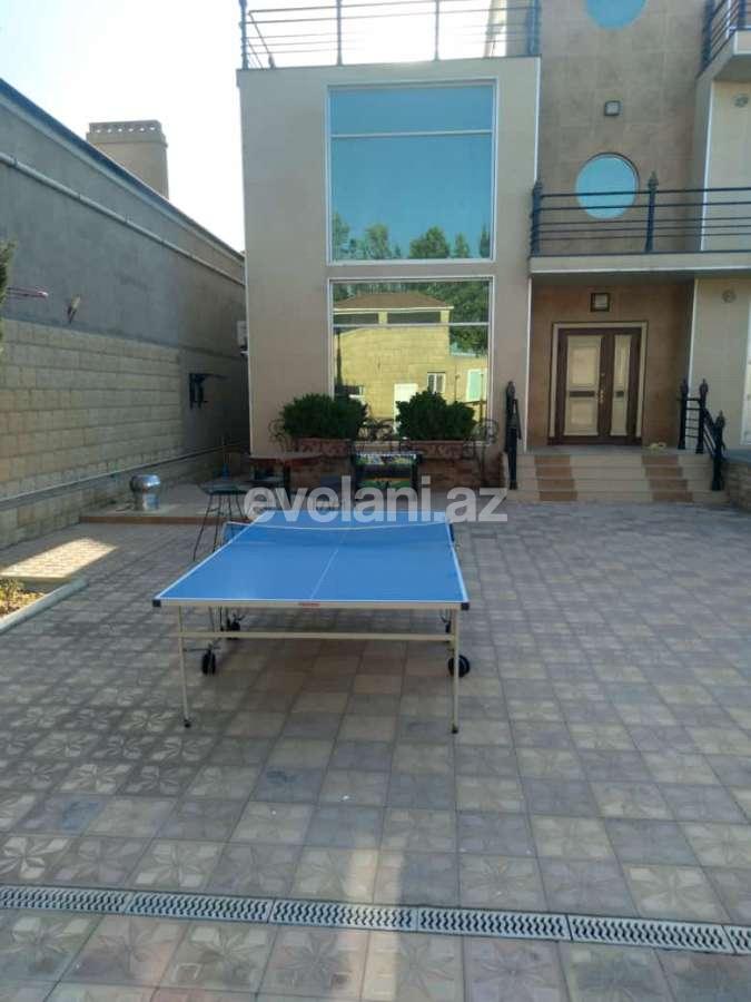 Kirayə verilir, həyət evi / bağ, 7 otaqlı, 250 m², Bakı, Xəzər r.