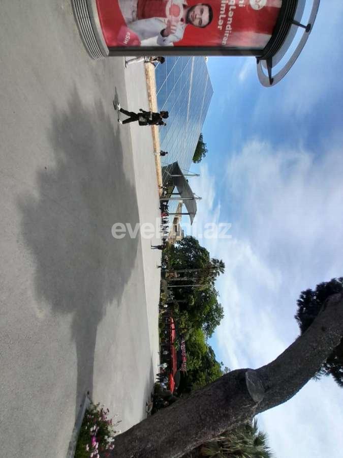 Kirayə verilir, köhnə tikili, 3 otaqlı, 85 m², Bakı, Səbail r.