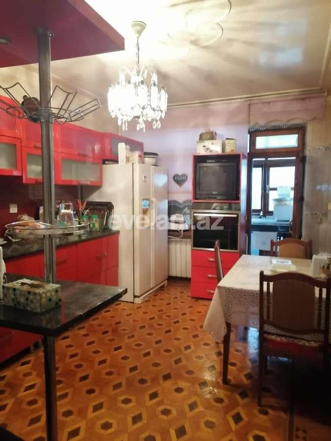 Satılır, köhnə tikili, 4 otaqlı, 130 m², Bakı, Xətai r.