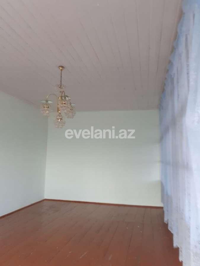 Satılır, həyət evi / bağ, 10 otaqlı, 304 m², Şəki