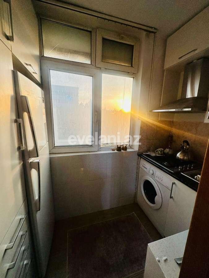 Kirayə verilir, köhnə tikili, 2 otaqlı, 45 m², Bakı, Yasamal r, Elmlər Akademiyası m.