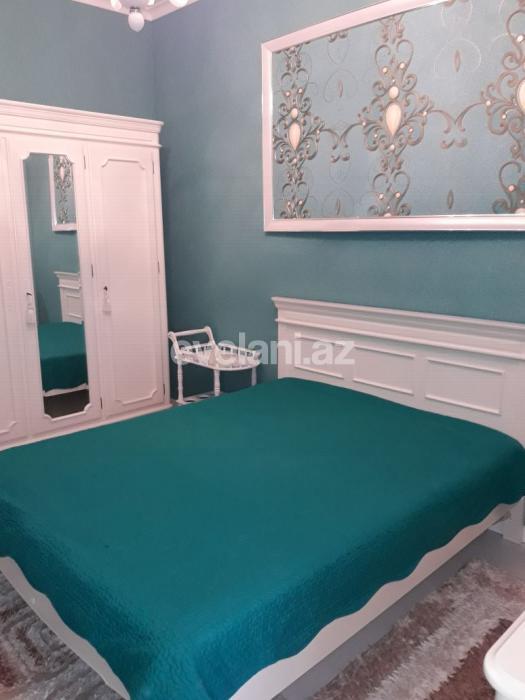 Rent, new building, 3 room, 130 m², Baku, Nasimi r.