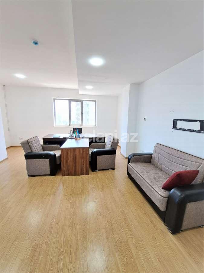 Сдаётся, офис, 5-комнаты, 200 m², Баку, Хатаинский r, Шах Исмаил Хатаи m.