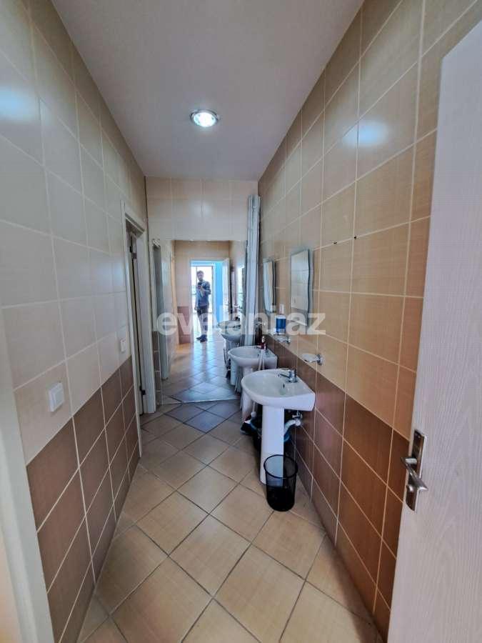 Сдаётся, офис, 5-комнаты, 200 m², Баку, Хатаинский r, Шах Исмаил Хатаи m.