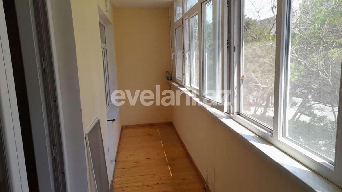 Kirayə verilir, köhnə tikili, 3 otaqlı, 86 m², Bakı, Binəqədi r, 8-ci mikrorayon q, Azadlıq prospekti m.