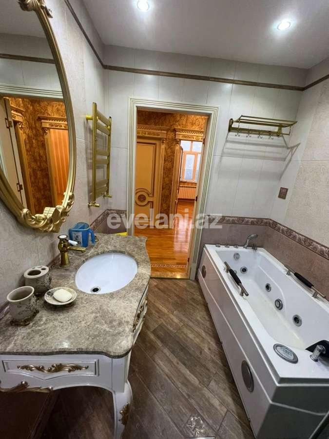 Satılır, yeni tikili, 3 otaqlı, 141 m², Bakı, Nizami r, Qara Qarayev m.
