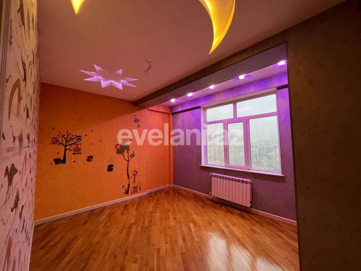 Satılır, yeni tikili, 3 otaqlı, 141 m², Bakı, Nizami r, Qara Qarayev m.