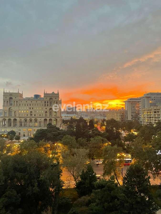 Rent, new building, 4 room, 177 m², Baku, Nasimi r, Sahil m.