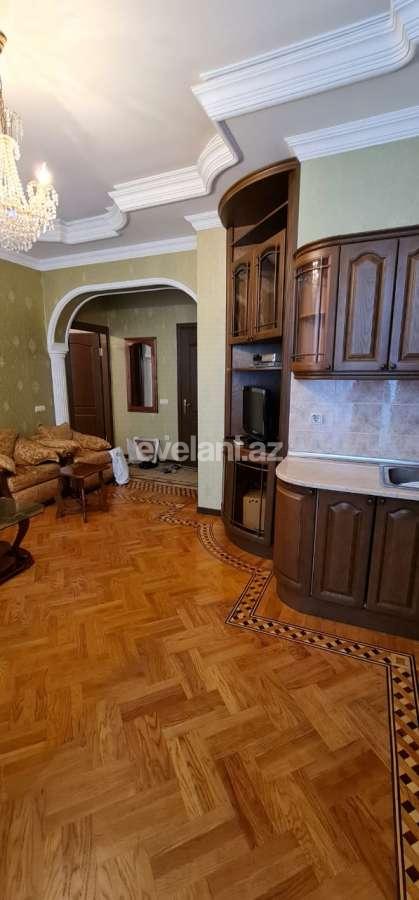 Rent, old building, 2 room, 60 m², Baku, Sabail r.