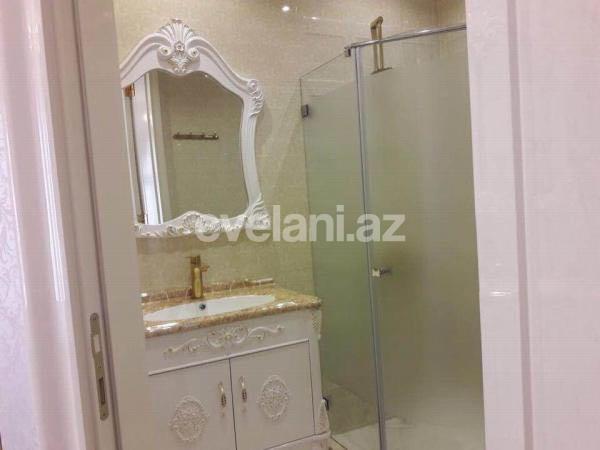 Satılır, yeni tikili, 3 otaqlı, 135 m², Bakı, Nəsimi r.