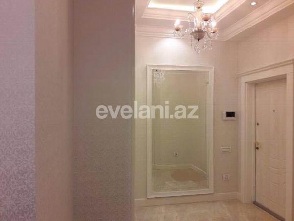 Satılır, yeni tikili, 3 otaqlı, 135 m², Bakı, Nəsimi r.