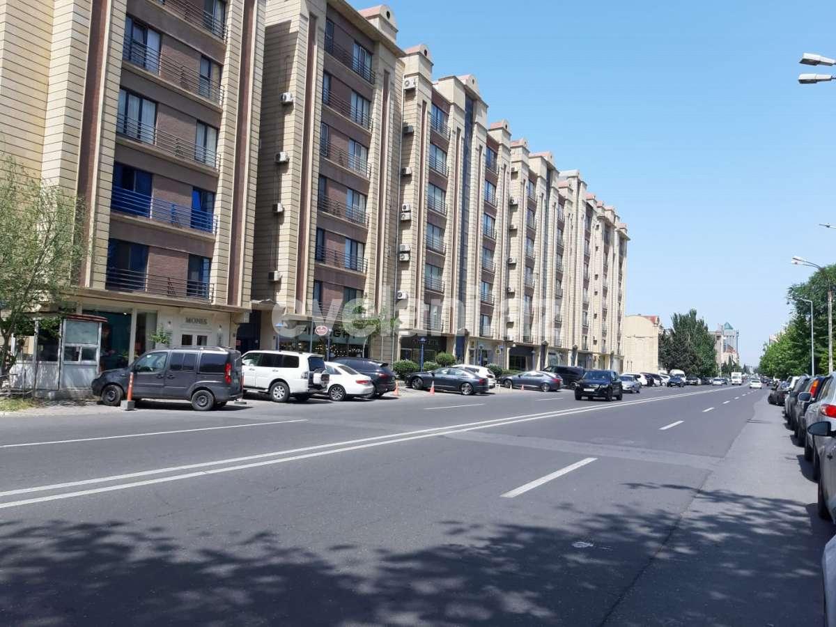 Satılır, yeni tikili, 4 otaqlı, 214 m², Bakı, Nərimanov r, Gənclik m.