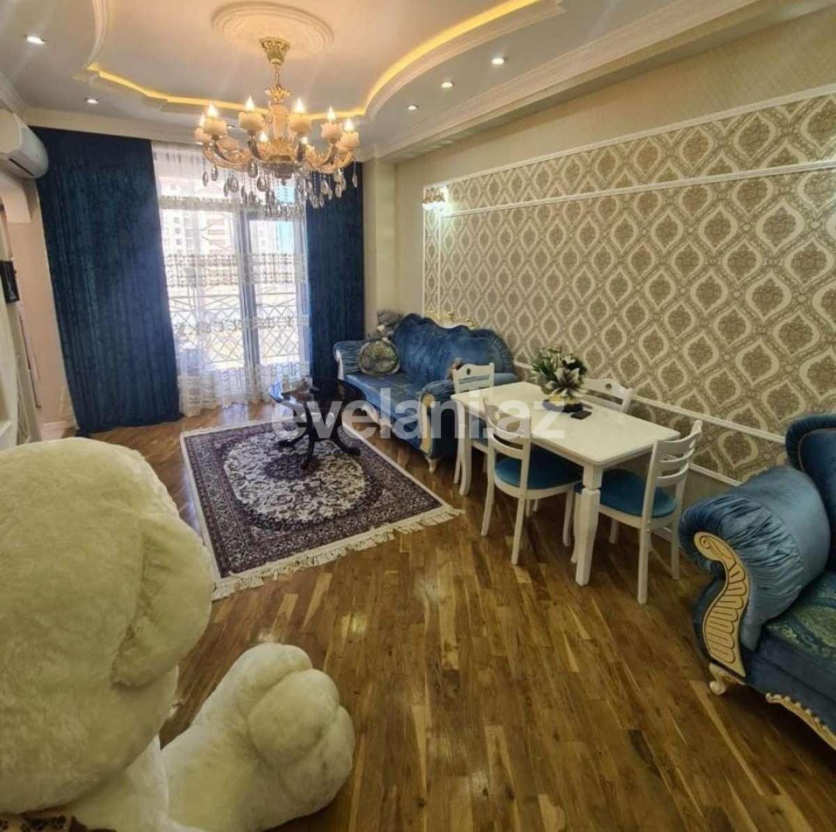 Kirayə verilir, yeni tikili, 2 otaqlı, 80 m², Bakı, Nizami r, Qara Qarayev m.