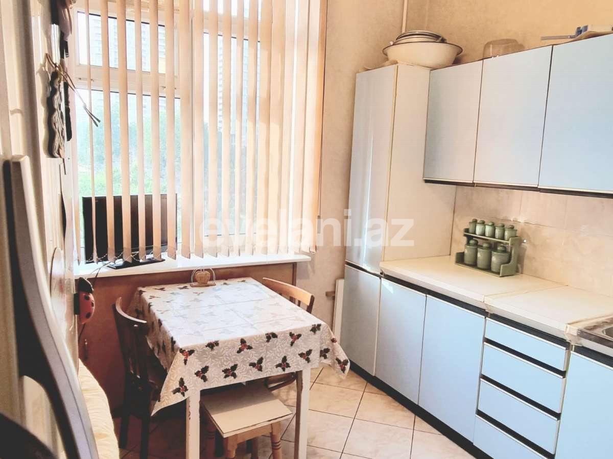 Rent, old building, 2 room, 60 m², Baku, Binagadi r.