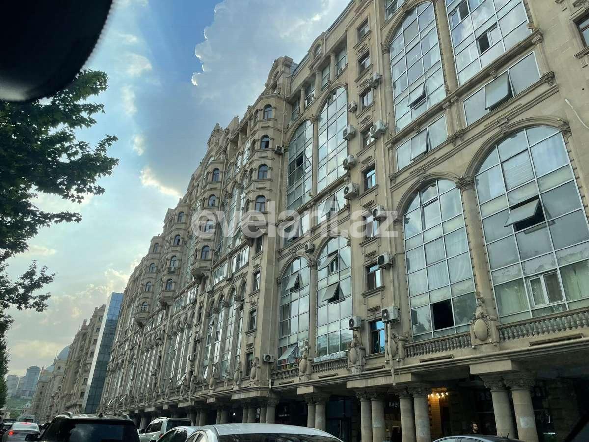 Kirayə verilir, yeni tikili, 3 otaqlı, 130 m², Bakı, Nəsimi r, Nizami m.