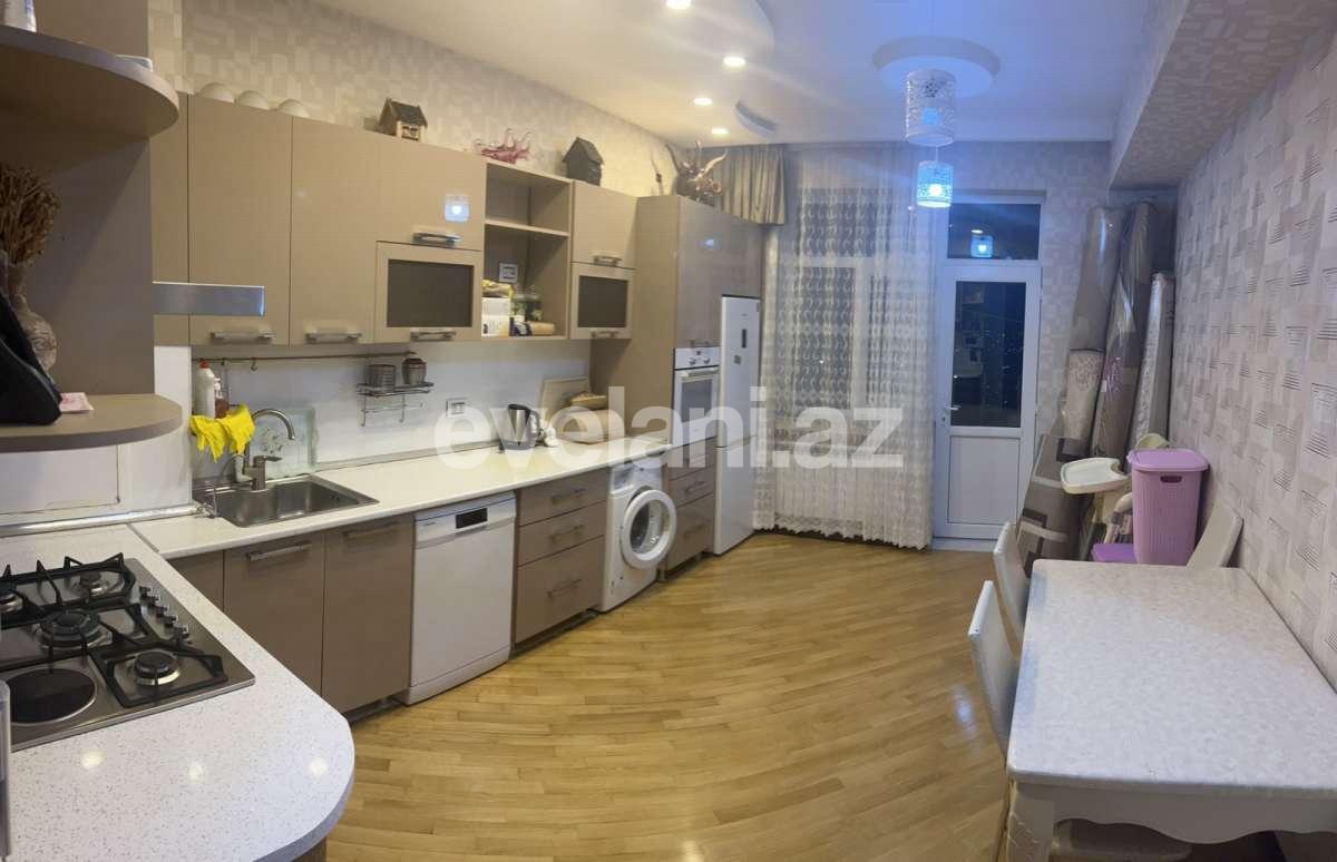 Sale, new building, 3 room, 149 m², Baku, Binagadi r, 9-th microdistrict d, Azadlig prospekti m.