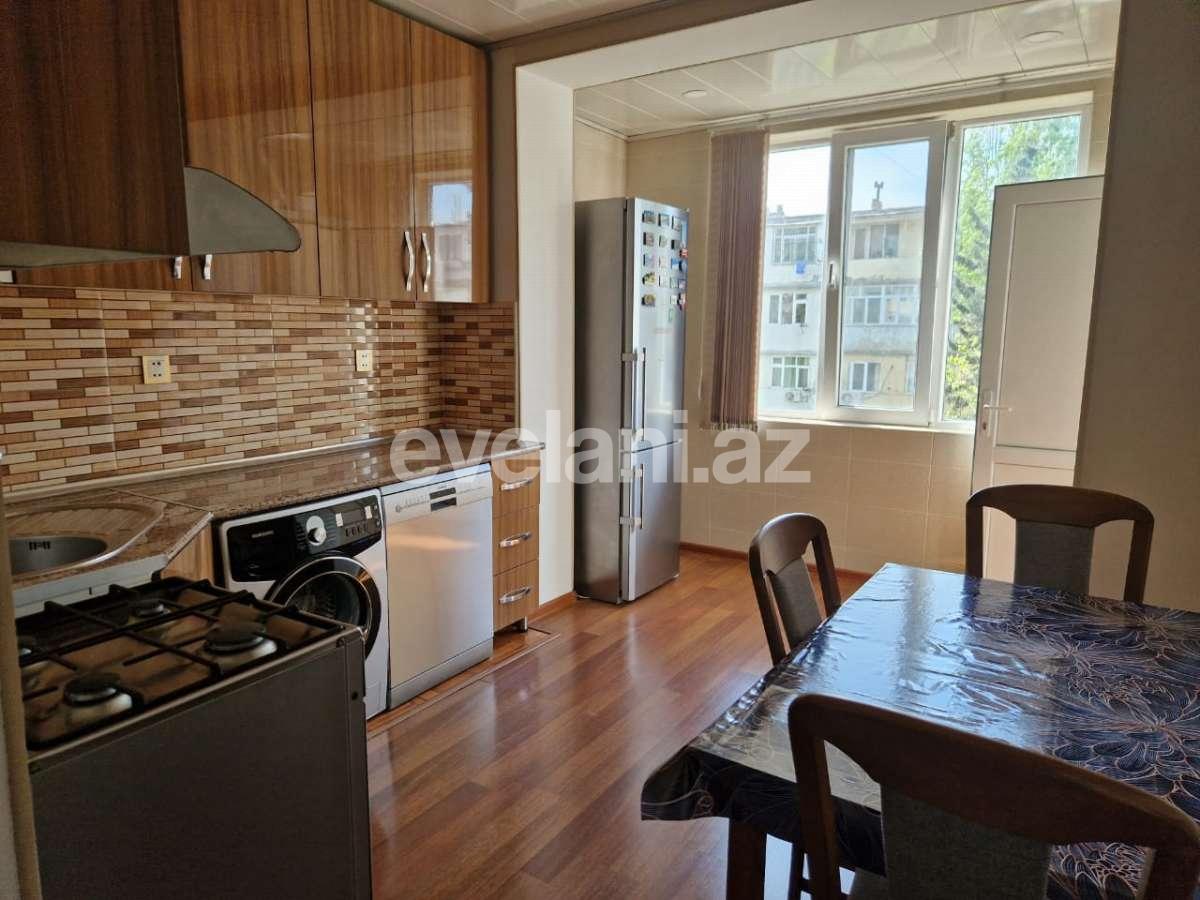 Satılır, köhnə tikili, 4 otaqlı, 120 m², Bakı, Nəsimi r, Memar Əcəmi m.