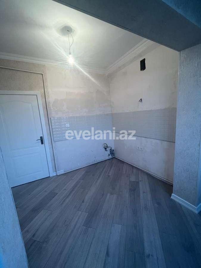 Satılır, köhnə tikili, 2 otaqlı, 60 m², Bakı, Nizami r, Xalqlar Dostluğu m.