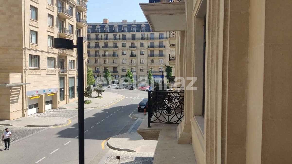 Kirayə verilir, yeni tikili, 3 otaqlı, 95 m², Bakı, Xətai r.