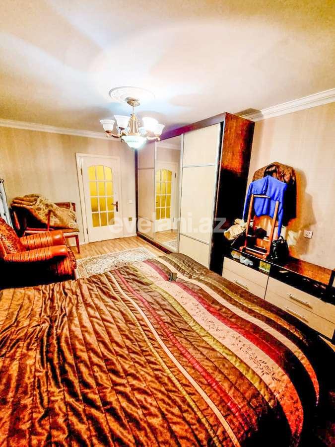 Satılır, köhnə tikili, 3 otaqlı, 72 m², Bakı, Nizami r, Qara Qarayev m.