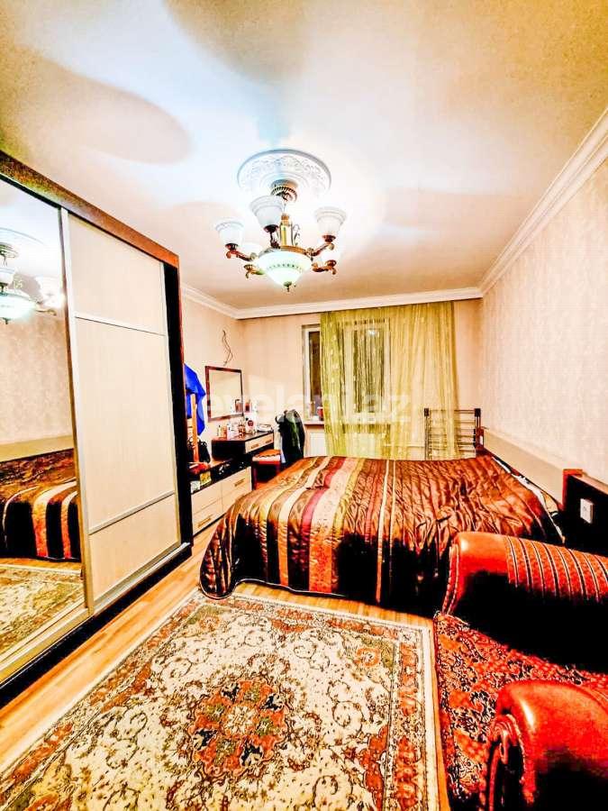 Satılır, köhnə tikili, 3 otaqlı, 72 m², Bakı, Nizami r, Qara Qarayev m.