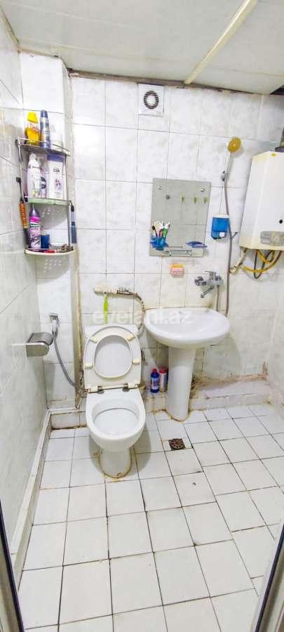 Satılır, köhnə tikili, 2 otaqlı, 55 m², Bakı, Nizami r, Qara Qarayev m.