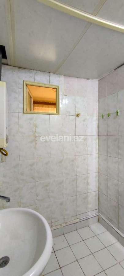 Satılır, köhnə tikili, 2 otaqlı, 55 m², Bakı, Nizami r, Qara Qarayev m.