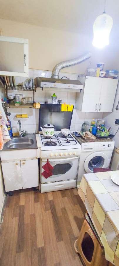 Satılır, köhnə tikili, 2 otaqlı, 55 m², Bakı, Nizami r, Qara Qarayev m.