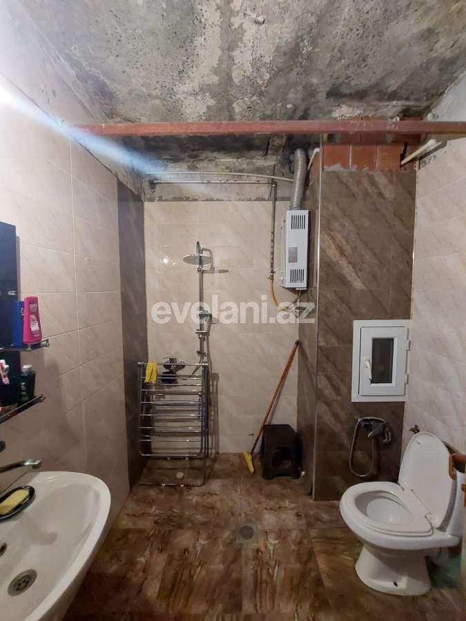 Satılır, köhnə tikili, 2 otaqlı, 40 m², Bakı, Nizami r, Xalqlar Dostluğu m.
