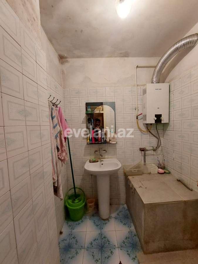 Satılır, köhnə tikili, 3 otaqlı, 85 m², Bakı, Nizami r, Xalqlar Dostluğu m.