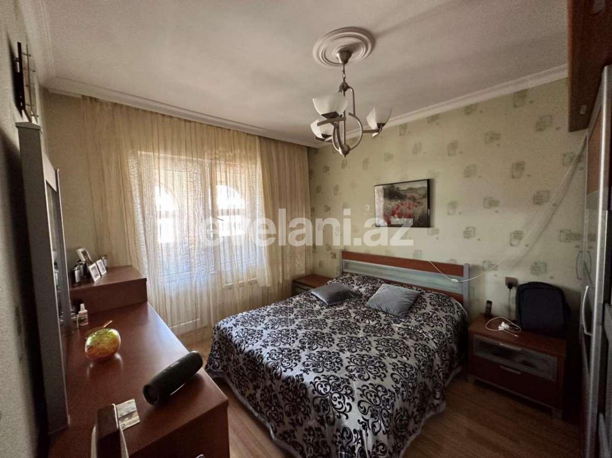 Satılır, köhnə tikili, 4 otaqlı, 99.99 m², Bakı, Nizami r, Xalqlar Dostluğu m.