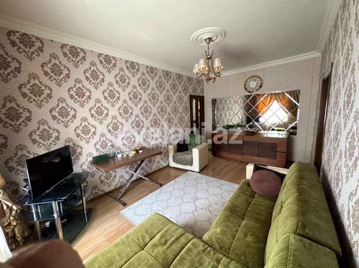 Satılır, köhnə tikili, 4 otaqlı, 99.99 m², Bakı, Nizami r, Xalqlar Dostluğu m.