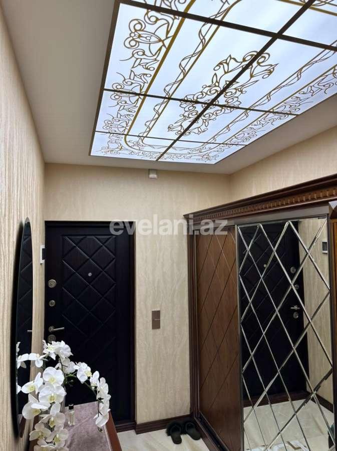 Satılır, köhnə tikili, 4 otaqlı, 99.99 m², Bakı, Nizami r, Xalqlar Dostluğu m.