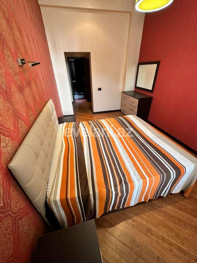 Satılır, yeni tikili, 4 otaqlı, 176 m², Bakı, Yasamal r, İnşaatçılar m.