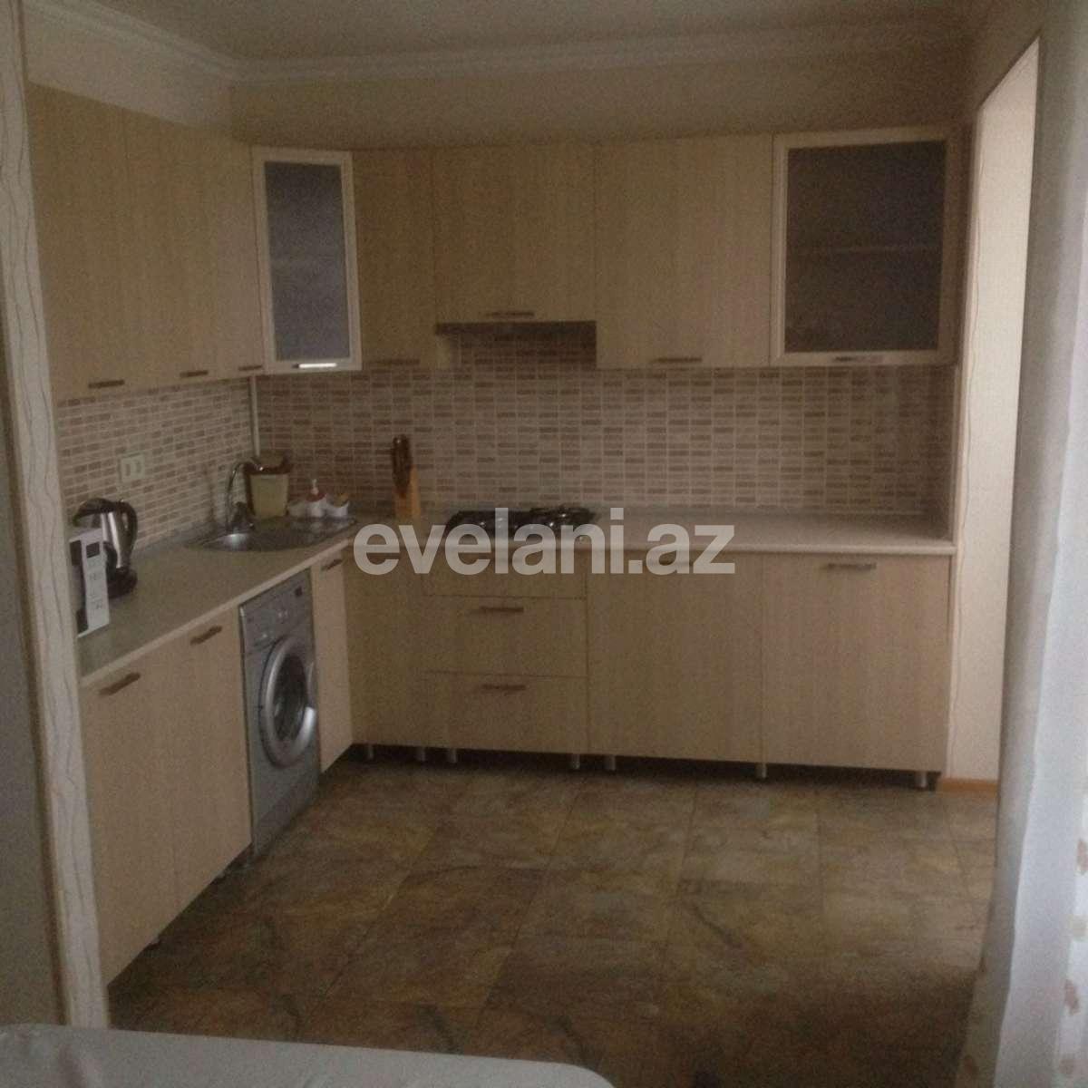 Rent, old building, 2 room, 65 m², Baku, Sabail r.