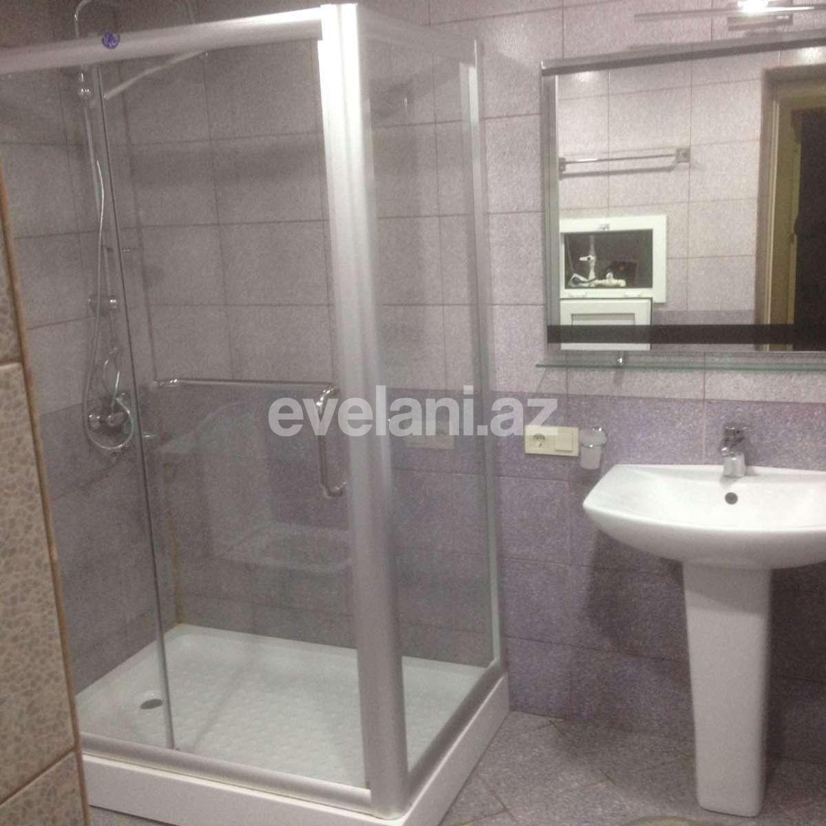 Rent, old building, 2 room, 65 m², Baku, Sabail r.